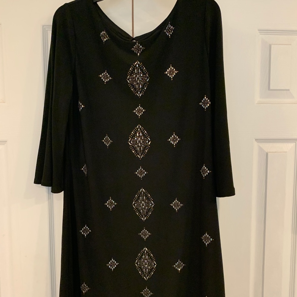 White House Black Market NWT Black Tunic Large